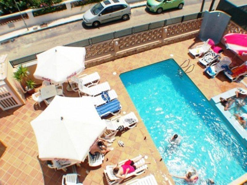 Martinez Lägenhetshotell Palmanova